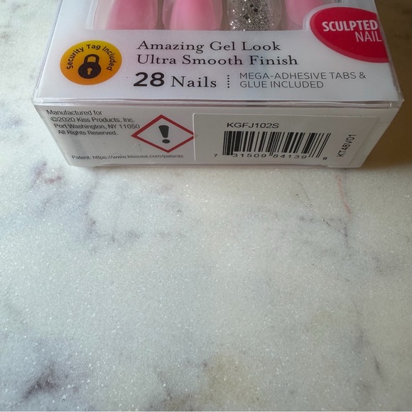 BNIB Kiss Jelly Fantasy Sculpted  Pink w/ Silver Glitter Clear Ombre Long Coffin - Picture 4 of 4